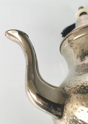 Marokkanische Teekanne, Gehämmert